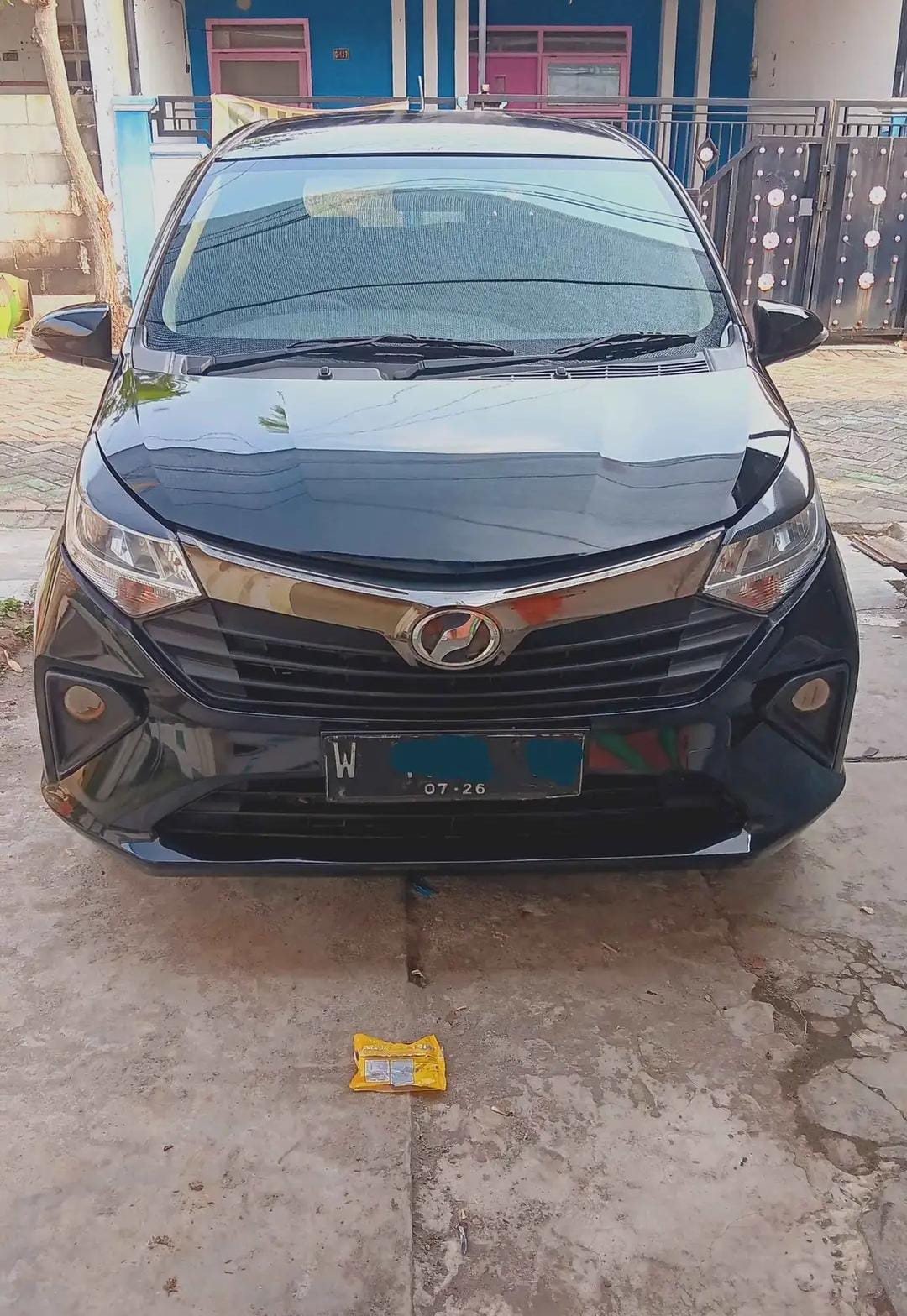 Daihatsu Sigra Tampak Depan